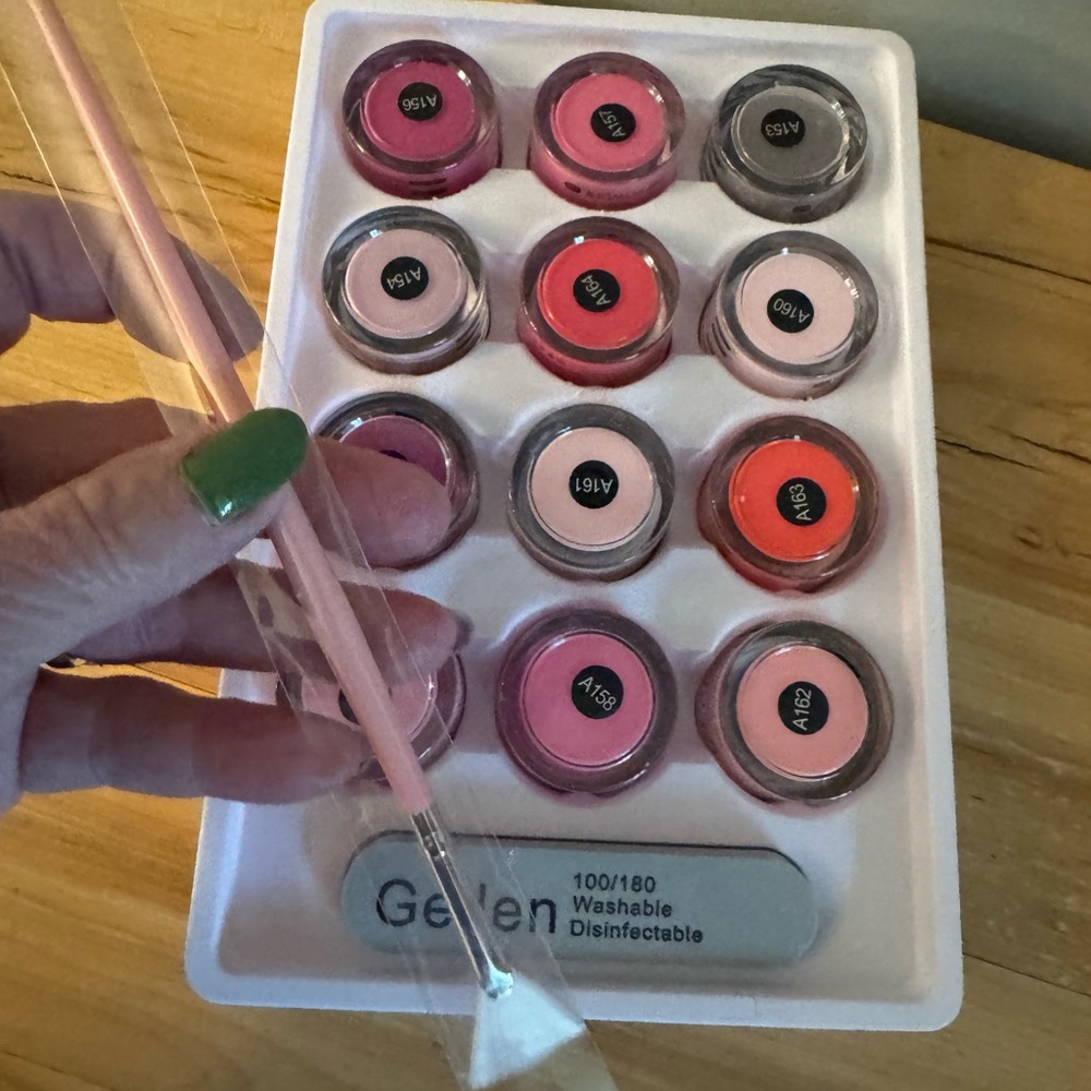 Gellen Dip Powder Set - Reds - Picture 2 of 11